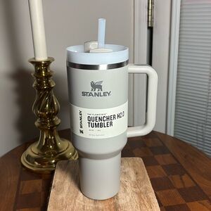 Stanley 40oz tumbler